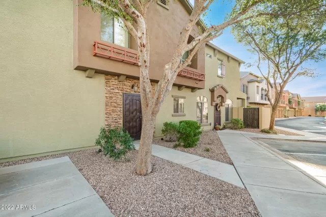 MLS: 6483424 Condo For Sale
