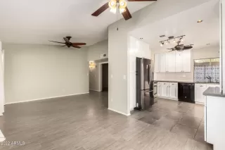 Photo #2: 6483471 Listing 