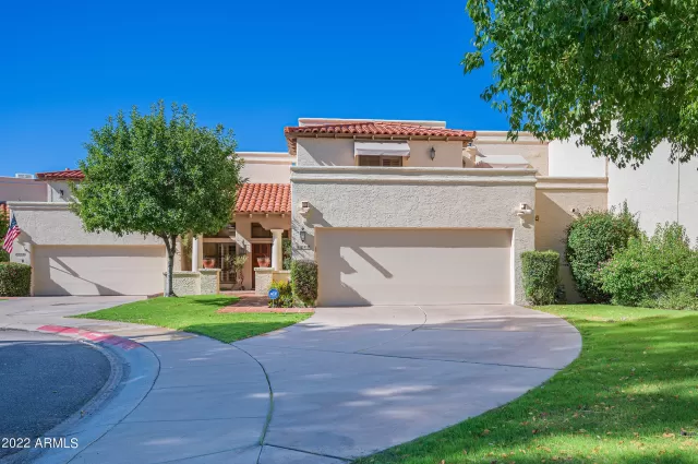 MLS: 6483621 Condo For Sale