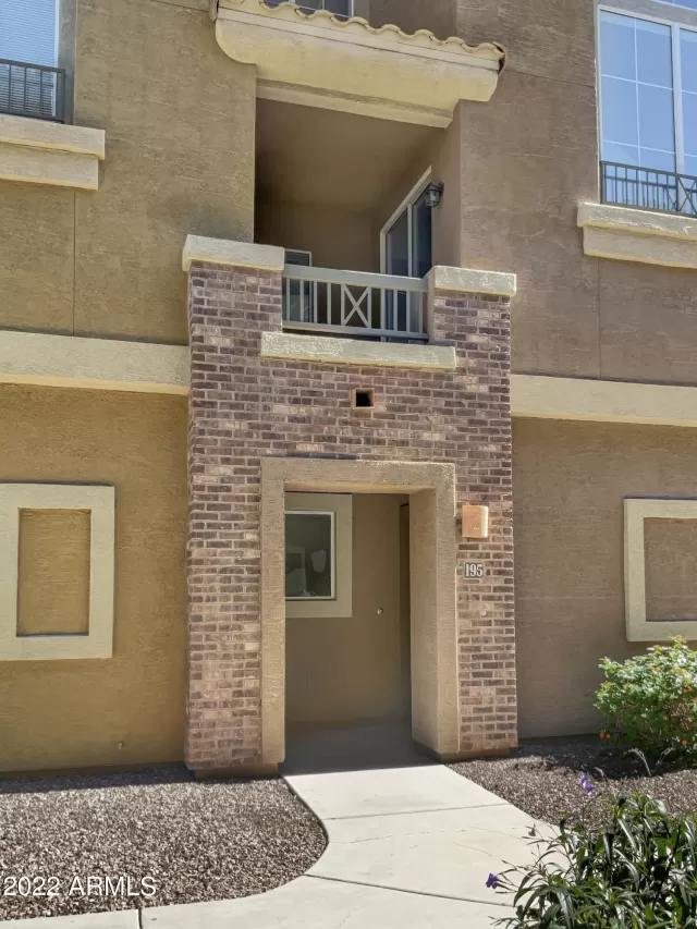 MLS: 6483888 Condo For Sale