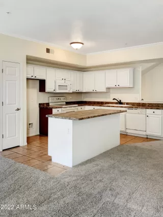 Photo #1: 6483888 Listing 