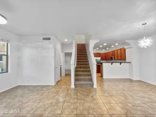 Photo #4: 6483962 Listing