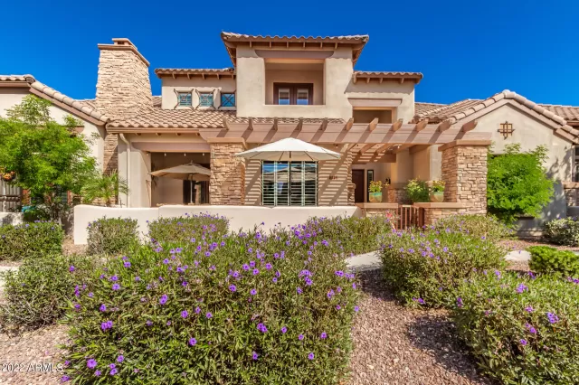 MLS: 6483973 Condo For Sale