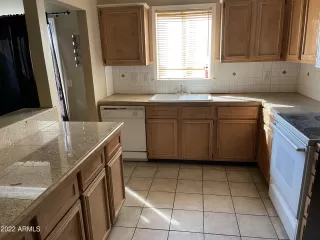 Photo #3: 6484107 Listing