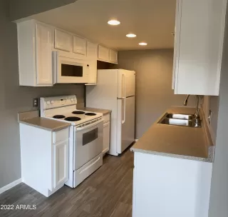 Photo #2: 6484108 Listing