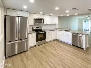 Photo #4: 6484126 Listing 