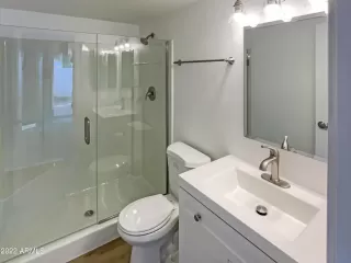 Photo #5: 6484126 Listing 