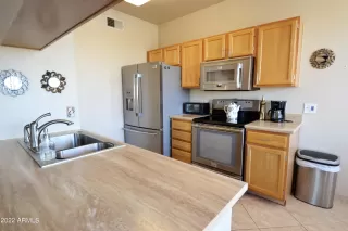 Photo #5: 6484164 Listing