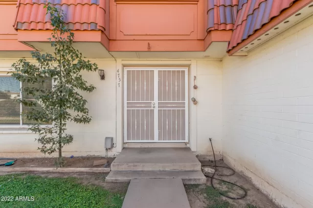 MLS: 6484294 Condo For Sale