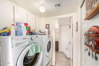 Photo #6: 6484294 Listing 