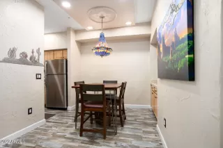 Photo #6: 6484464 Listing