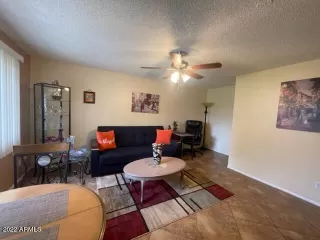 Photo #2: 6484503 Listing