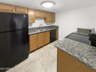 Photo #4: 6484522 Listing