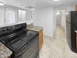 Photo #5: 6484522 Listing