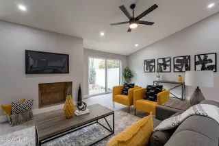 Photo #2: 6484552 Listing