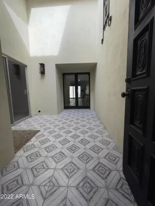 Photo #5: 6484552 Listing