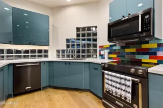 Photo #1: 6484809 Listing