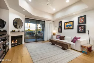 Photo #5: 6484809 Listing