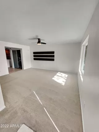 Photo #5: 6484946 Listing