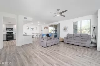 Photo #3: 6484971 Listing