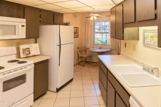 Photo #5: 6485072 Listing