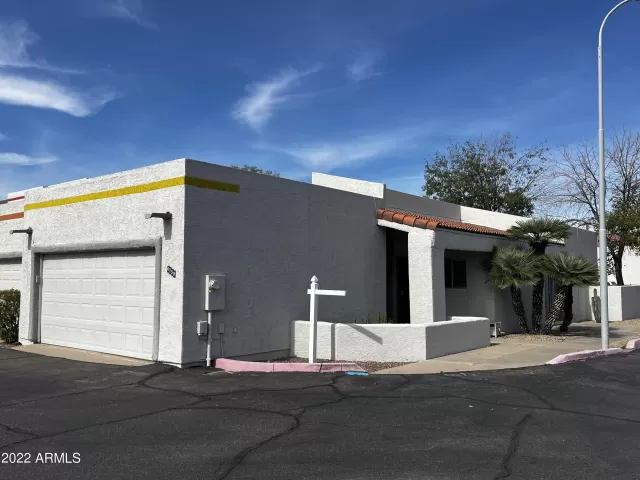 MLS: 6485235 Condo For Sale