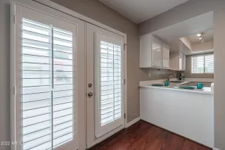 Photo #4: 6485235 Listing