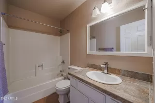 Photo #6: 6485235 Listing