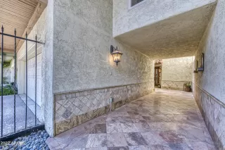 Photo #2: 6485352 Listing