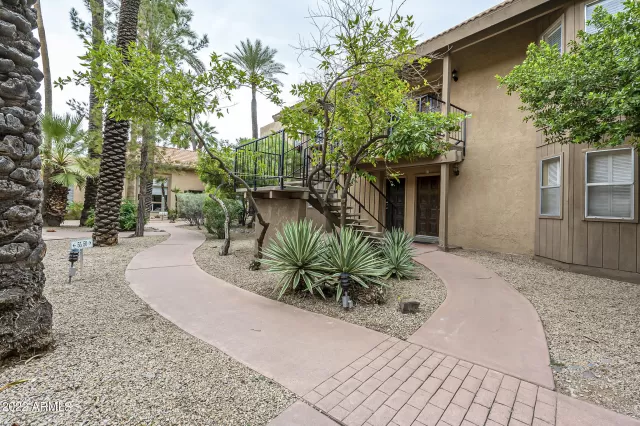 MLS: 6485409 Condo For Sale