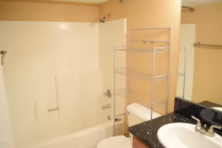 Photo #4: 6485507 Listing