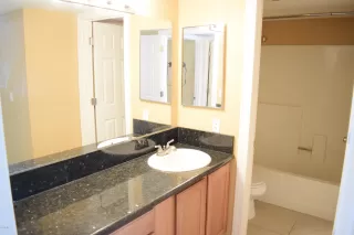 Photo #5: 6485507 Listing