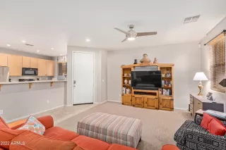 Photo #2: 6485567 Listing