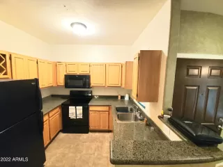 Photo #4: 6485835 Listing