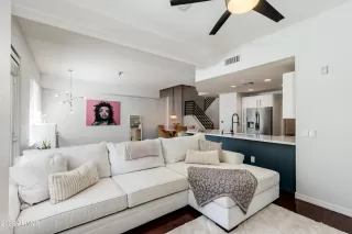 Photo #3: 6485958 Listing 