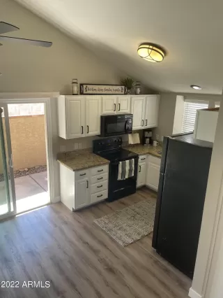 Photo #3: 6486086 Listing