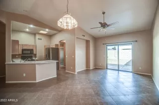 Photo #4: 6486134 Listing 