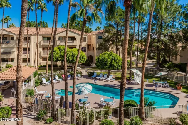 MLS: 6486143 Condo For Sale