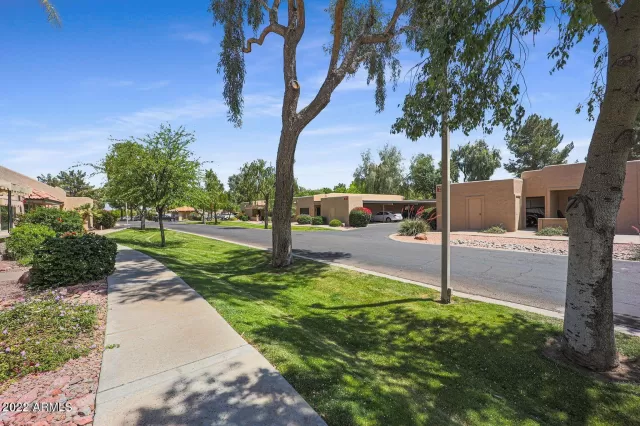 MLS: 6486162 Condo For Sale