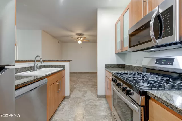 MLS: 6486166 Condo For Sale