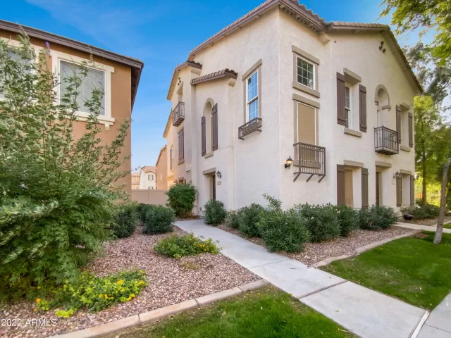 MLS: 6486303 Condo For Sale