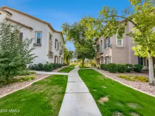 Photo #3: 6486303 Listing