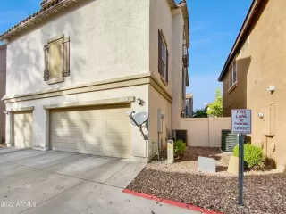 Photo #4: 6486303 Listing