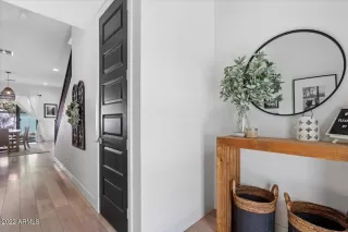 Photo #2: 6486324 Listing