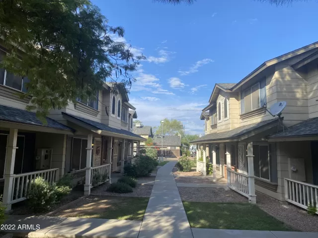 MLS: 6486450 Condo For Sale