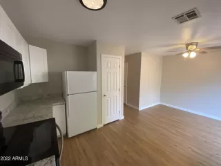 Photo #5: 6486450 Listing 