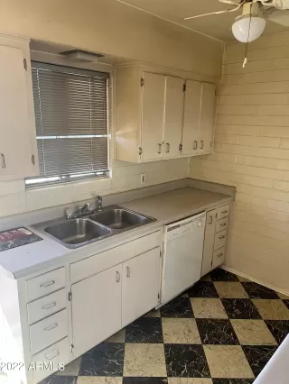 Photo #2: 6486489 Listing