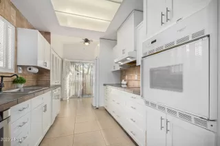 Photo #5: 6486598 Listing 