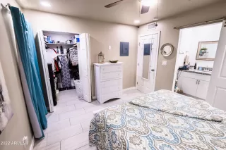 Photo #5: 6486702 Listing 