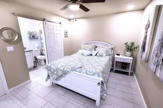 Photo #6: 6486702 Listing 